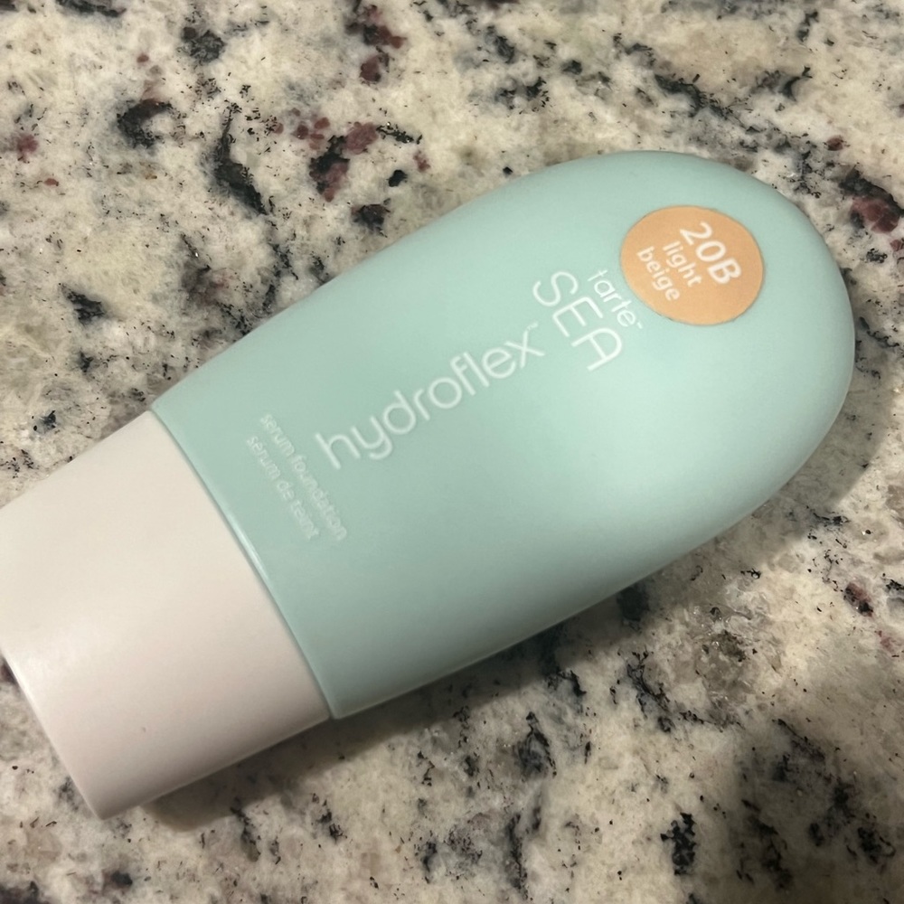 Tarte Hydroflex foundation 20B Light Beige